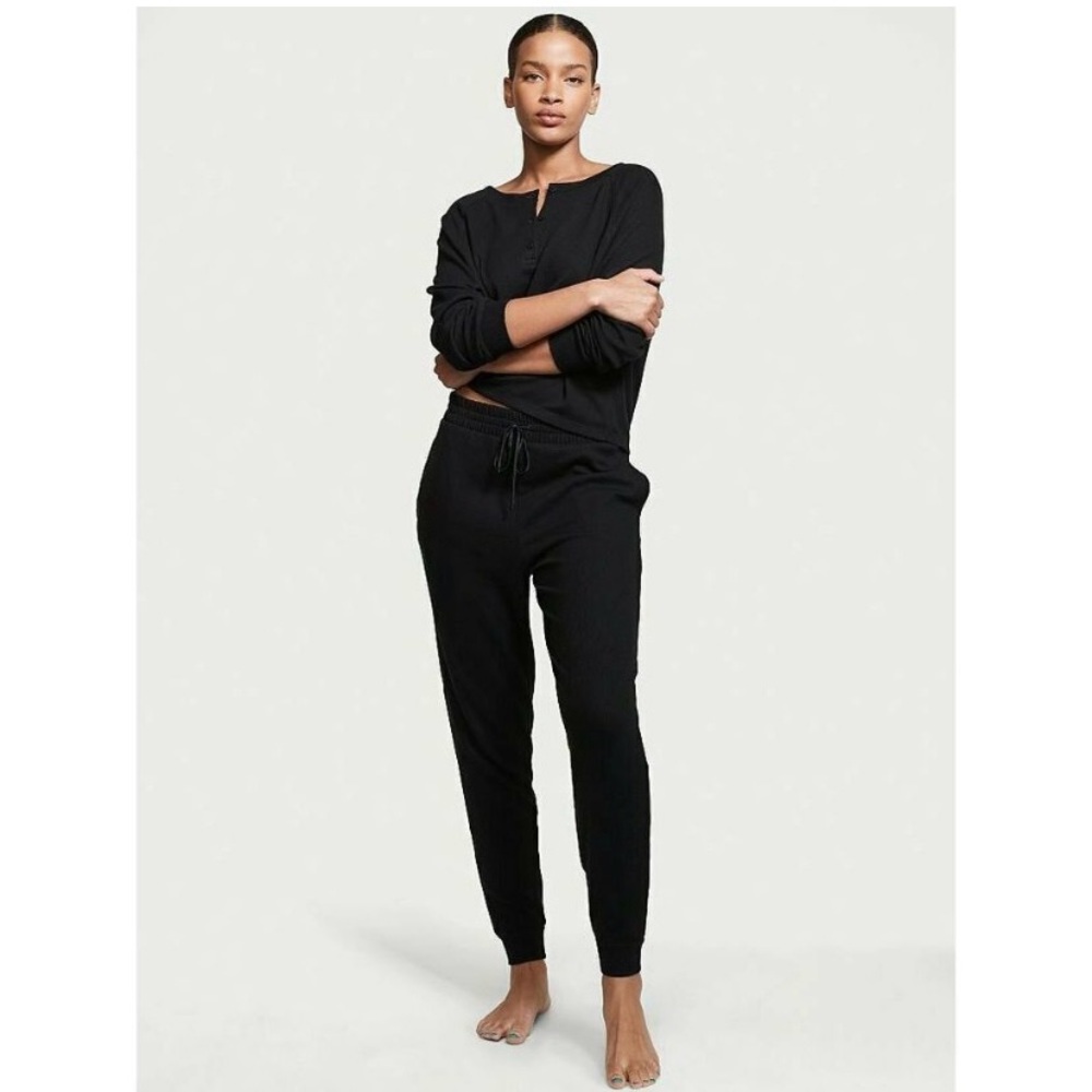 Victoria's Secret Women’s Black Glow Waffle Henley Jogger Set XS NWT